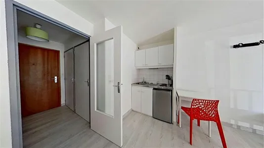 Apartments in Orléans - photo 2