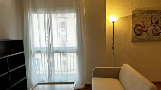 Rooms in Madrid Retiro - photo 6