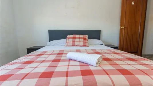 Rooms in Málaga - photo 4