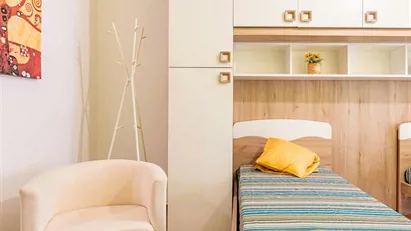 Room for rent in Milano Zona 5 - Vigentino, Chiaravalle, Gratosoglio, Milan