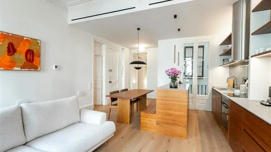 Apartments in Barcelona Eixample - photo 8