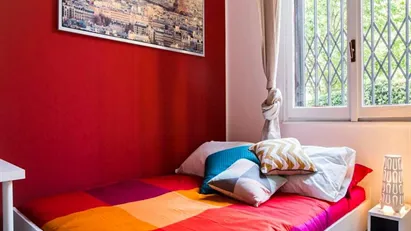 Room for rent in Milano Zona 6 - Barona, Lorenteggio, Milan