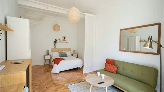 Rooms in Madrid Chamberí - photo 5