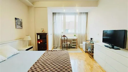 Rooms in Madrid Retiro - photo 5