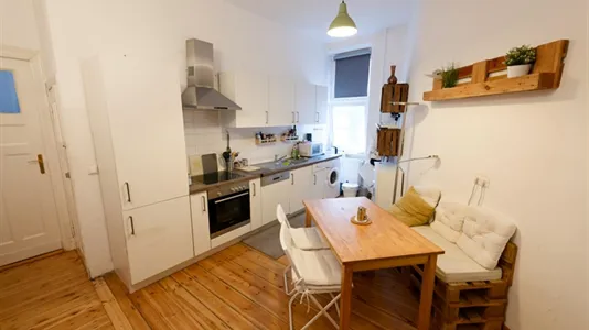 Apartments in Berlin Neukölln - photo 2