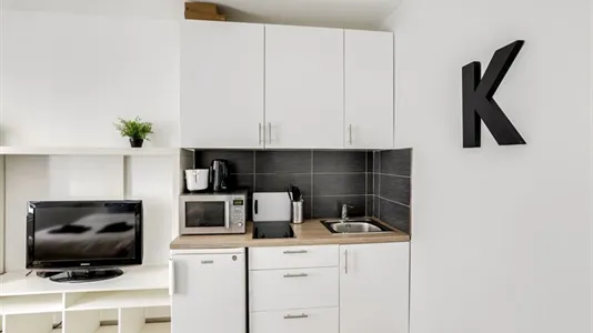 Apartments in Paris 14ème arrondissement - Montparnasse - photo 6