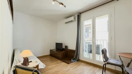 Apartments in Barcelona Ciutat Vella - photo 2