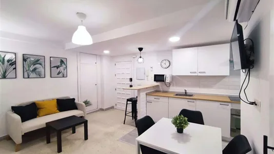 Rooms in Granada - photo 4