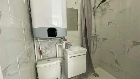 Apartments in Paris 18ème arrondissement - Montmartre - photo 9