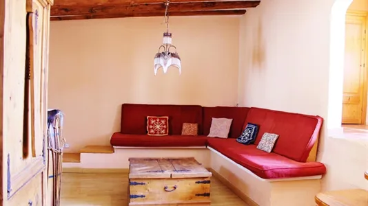 Apartments in Barcelona Ciutat Vella - photo 3