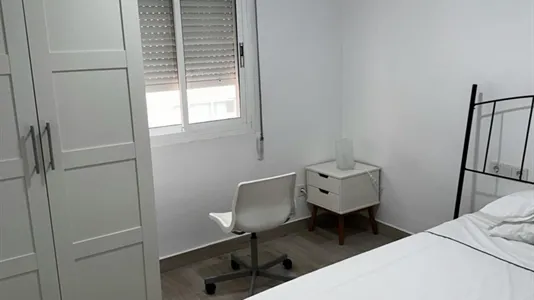 Rooms in Málaga - photo 5