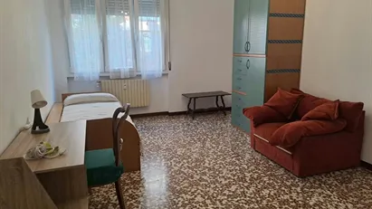 Room for rent in Milano Zona 4 - Vittoria, Forlanini, Milan