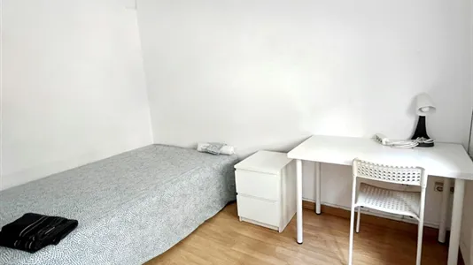Rooms in Barcelona Gràcia - photo 6