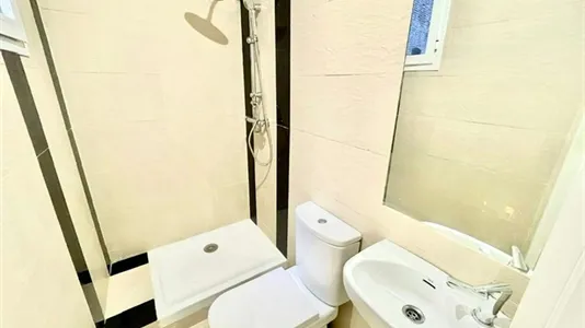 Rooms in Madrid Tetuán - photo 8