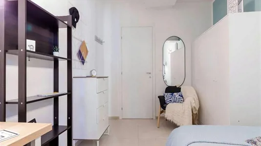 Rooms in Turin - photo 2