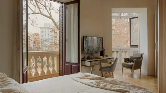 Apartments in Madrid Chamberí - photo 6