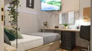 Room for rent, Madrid Retiro, Madrid, &lt;span class=&quot;blurred street&quot; onclick=&quot;ProcessAdRequest(8172555)&quot;&gt;&lt;span class=&quot;hint&quot;&gt;See streetname&lt;/span&gt;[xxxxxxxxxxxxx]&lt;/span&gt;