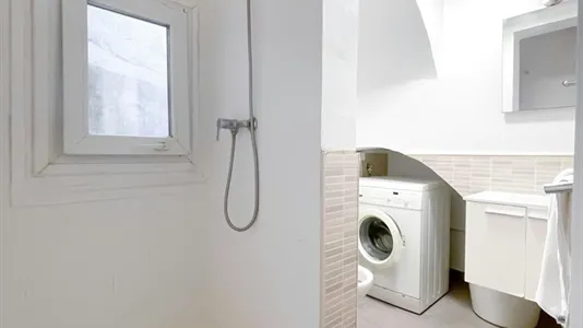 Rooms in Barcelona Ciutat Vella - photo 6