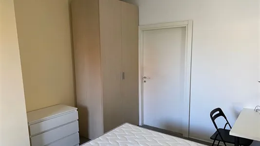Rooms in Roma Municipio VI – Roma Delle Torri - photo 4