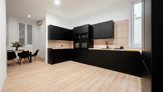 Rooms in Madrid Centro - photo 7