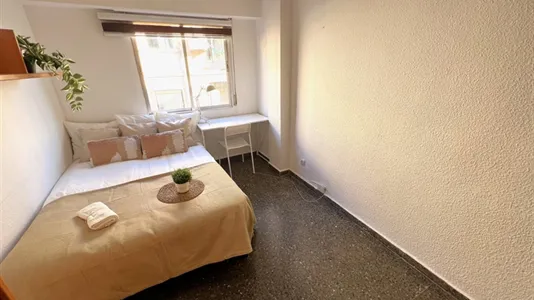 Rooms in Benimamet - photo 4