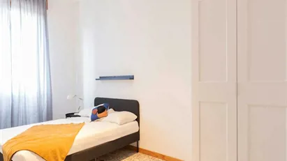 Room for rent in Milano Zona 5 - Vigentino, Chiaravalle, Gratosoglio, Milan