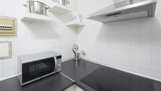 Rooms in Madrid Chamartín - photo 10