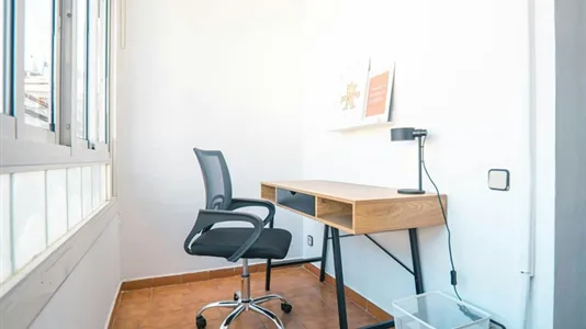 Rooms in Barcelona Eixample - photo 6