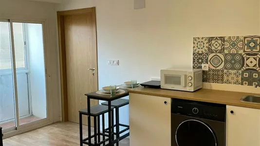 Rooms in Tavernes Blanques - photo 10