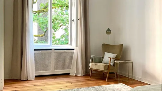 Apartments in Berlin Charlottenburg-Wilmersdorf - photo 2