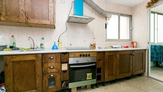 Rooms in Granada - photo 4