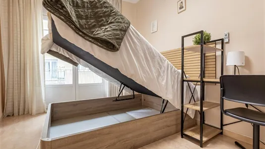 Rooms in Granada - photo 3