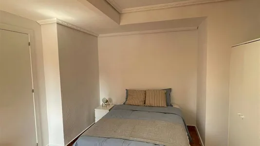 Rooms in Mislata - photo 10