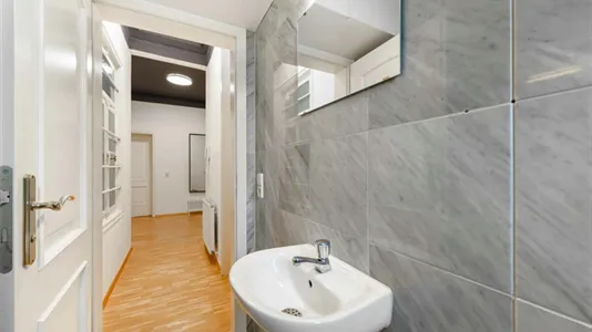 Rooms in Stuttgart-West - photo 8