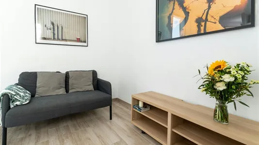 Apartments in Barcelona Eixample - photo 2