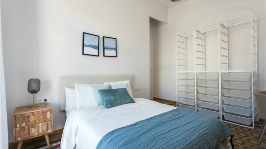 Rooms in Barcelona Ciutat Vella - photo 4