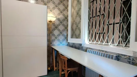 Rooms in Barcelona Ciutat Vella - photo 5