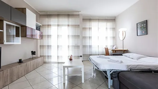 Apartments in Milano Zona 6 - Barona, Lorenteggio - photo 9