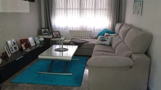 Rooms in El Prat de Llobregat - photo 8