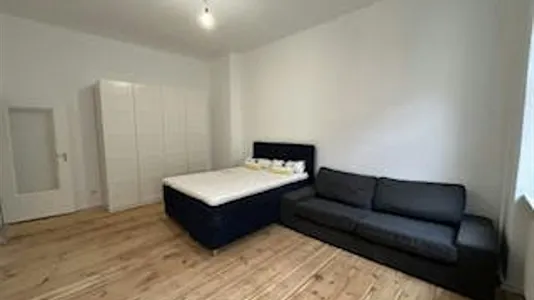 Apartments in Berlin Neukölln - photo 8