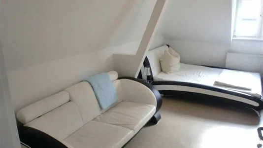 Rooms in Frankfurt Süd - photo 3