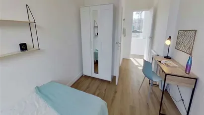Room for rent in Nanterre, Île-de-France