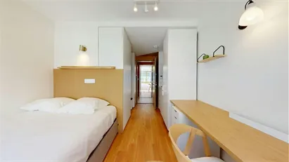 Room for rent in Paris 17ème arrondissement, Paris