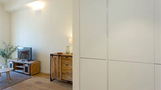 Apartments in Barcelona Eixample - photo 10