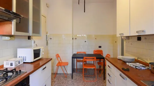 Rooms in Roma Municipio IX – EUR - photo 4