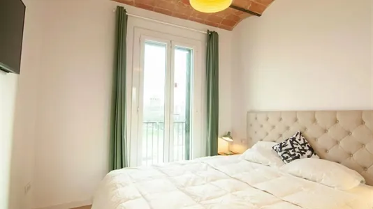 Apartments in Barcelona Eixample - photo 6