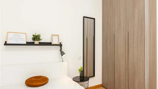Rooms in Milano Zona 4 - Vittoria, Forlanini - photo 1