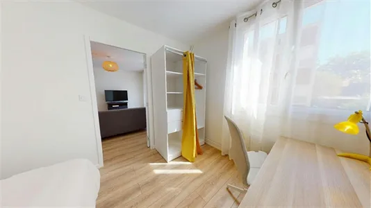 Rooms in Lyon - photo 2