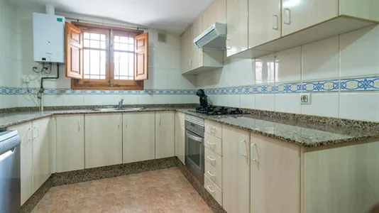 Apartments in Valencia Ciutat Vella - photo 9