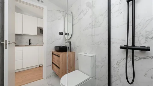 Rooms in Madrid Centro - photo 6